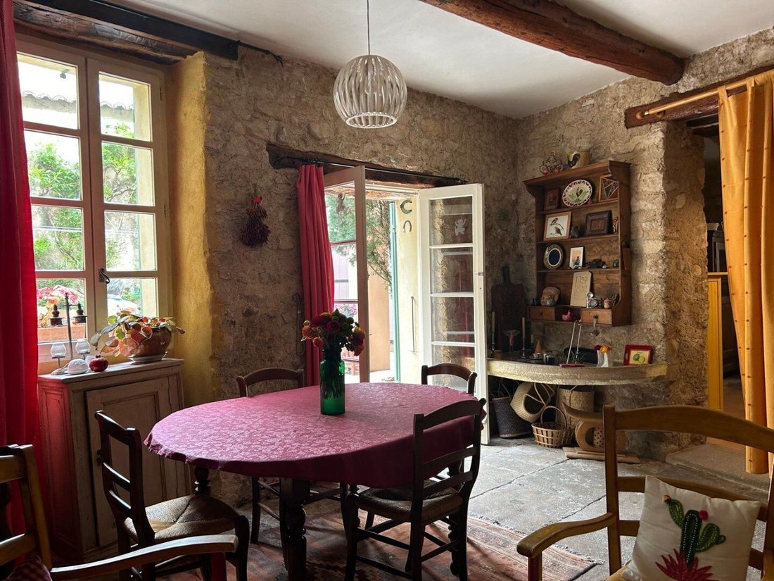 Villa in Le Barroux, Provence-Alpes-Côte d'Azur, France 4 - 17796806