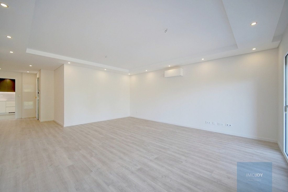 Apartment in Carcavelos e Parede, Lisbon, Portugal 5 - 17797734