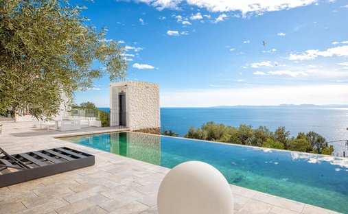 Villa in Roses, Catalonia, Spain 1