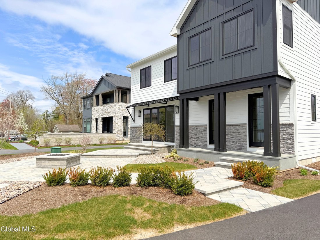 House in Saratoga Springs, New York, United States 3 - 16922066