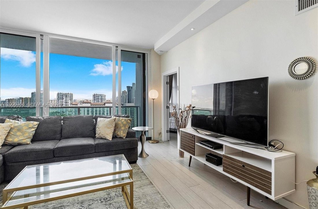 Condo in Sunny Isles Beach, Florida, United States 3 - 17795467