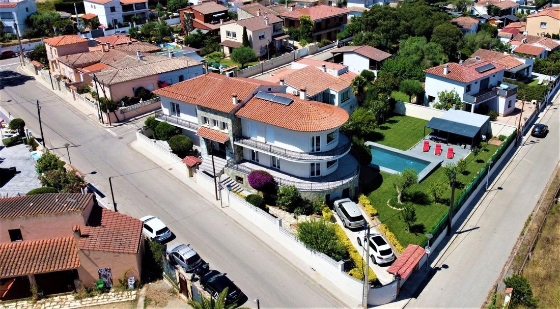 Villa in Calonge i Sant Antoni, Catalonia, Spain 1 - 16989819