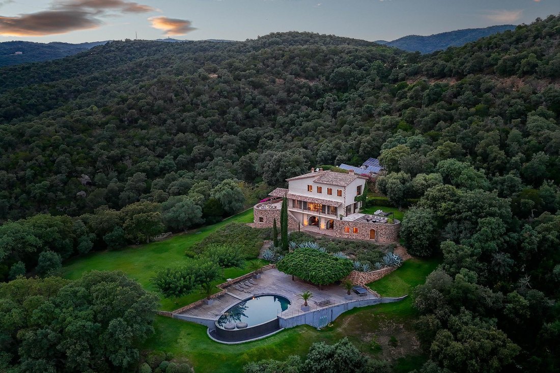 Villa in Calonge i Sant Antoni, Catalonia, Spain 1 - 16989378