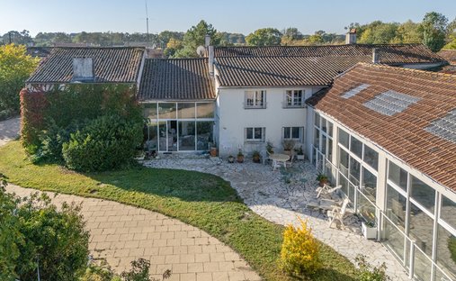 Villa a Saint-Mard, Nuova Aquitania, Francia 1