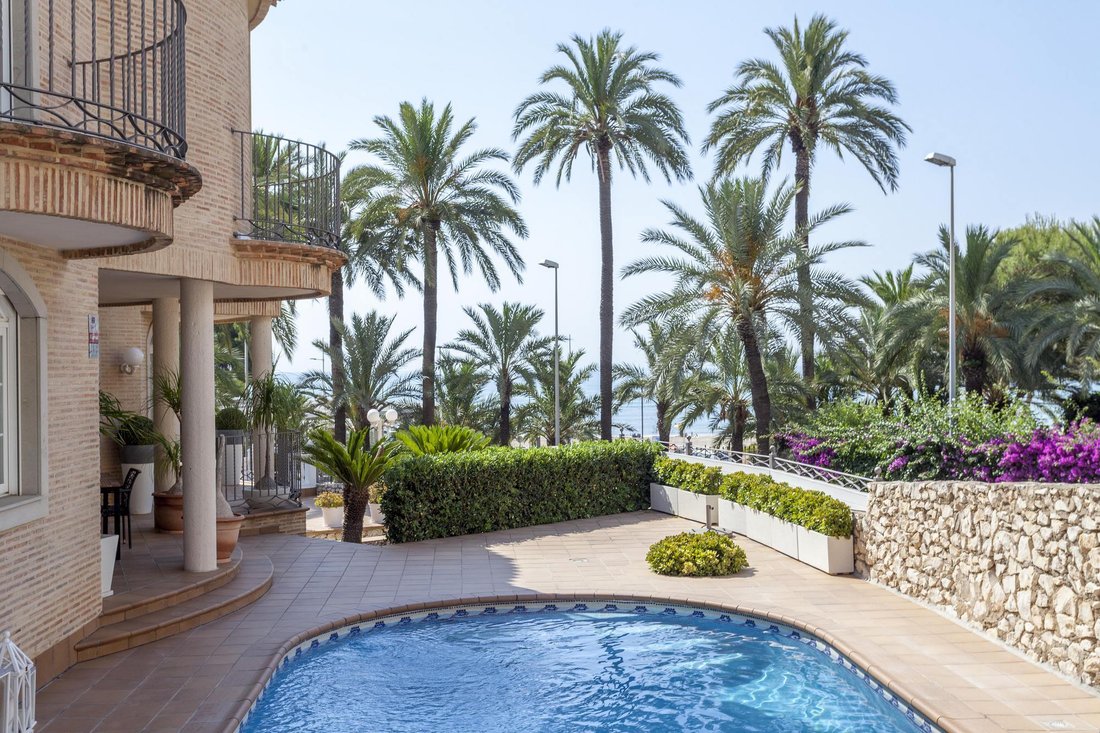 Villa in Cullera, Valencian Community, Spain 2 - 16989523