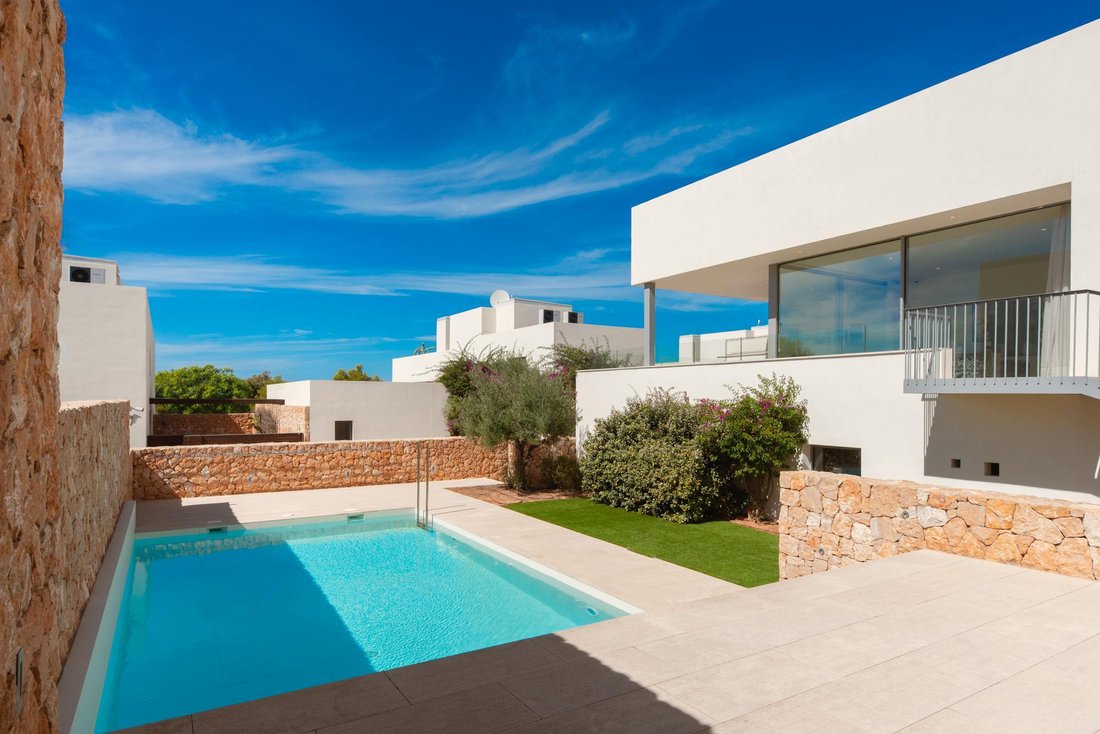 Villa in Sant Josep de sa Talaia, Balearic Islands, Spain 1 - 16988506