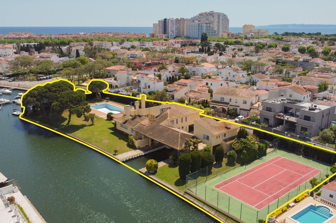 Land in Empuriabrava, Katalonien, Spanien 4 - 16988737