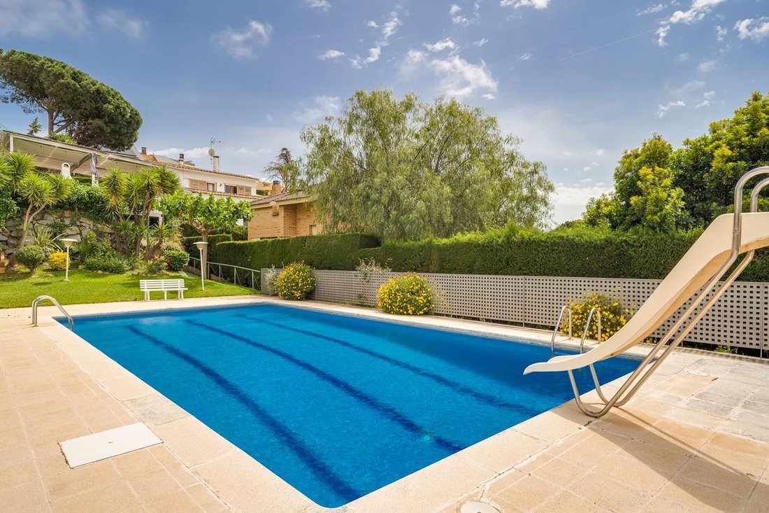 Villa in el Masnou, Catalonia, Spain 1 - 17798275