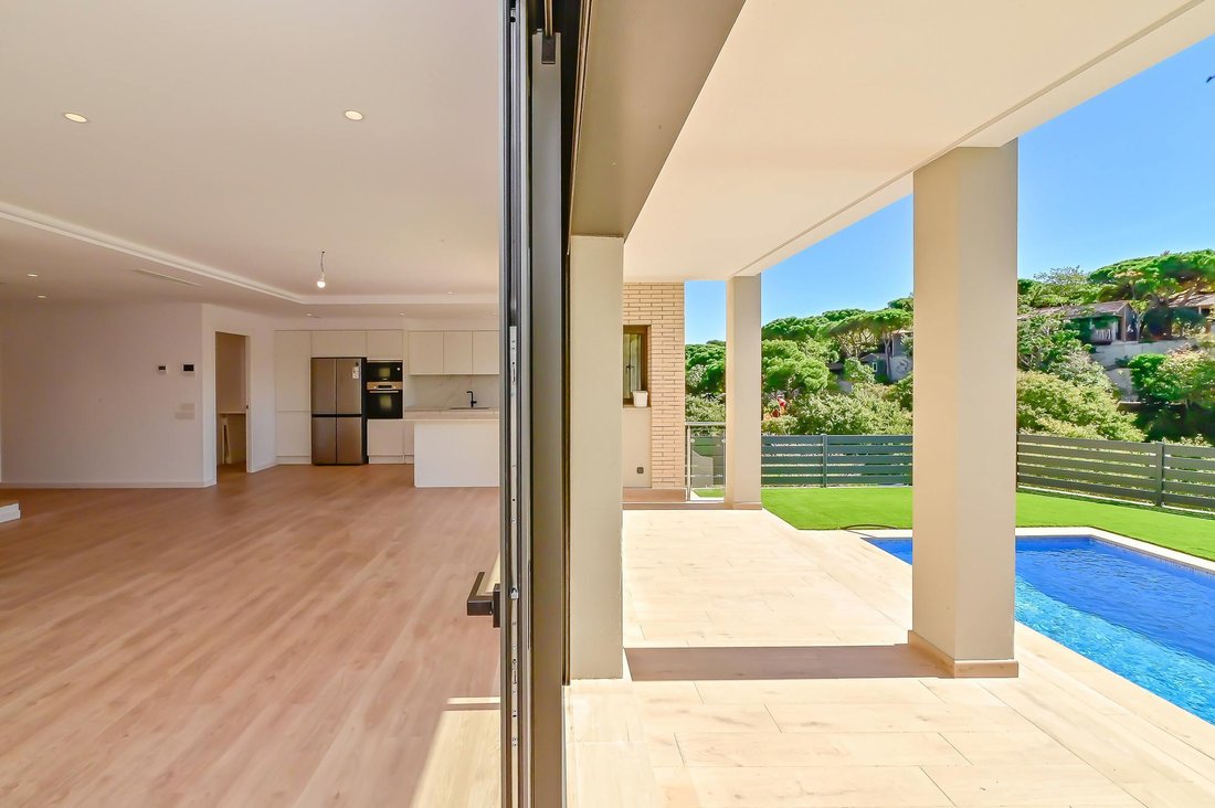 Villa in Sant Feliu de Guixols, Catalonia, Spain 4 - 16988572