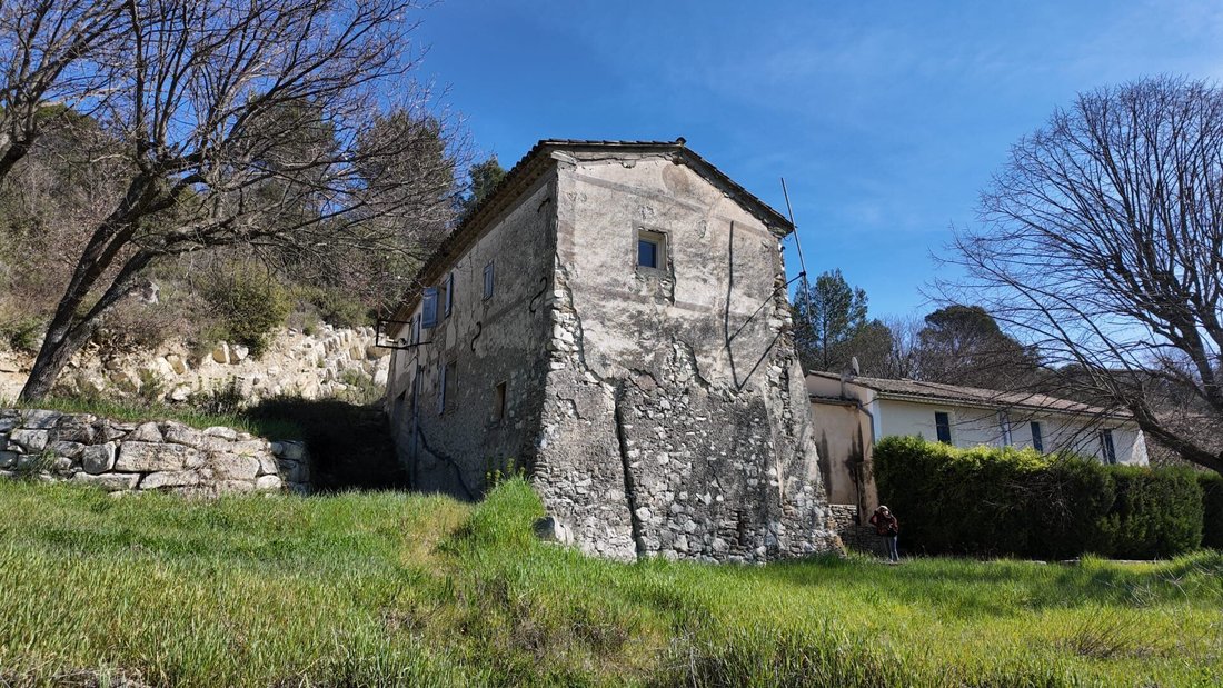 Villa in Entrechaux, Provence-Alpes-Côte d'Azur, France 4 - 17796951