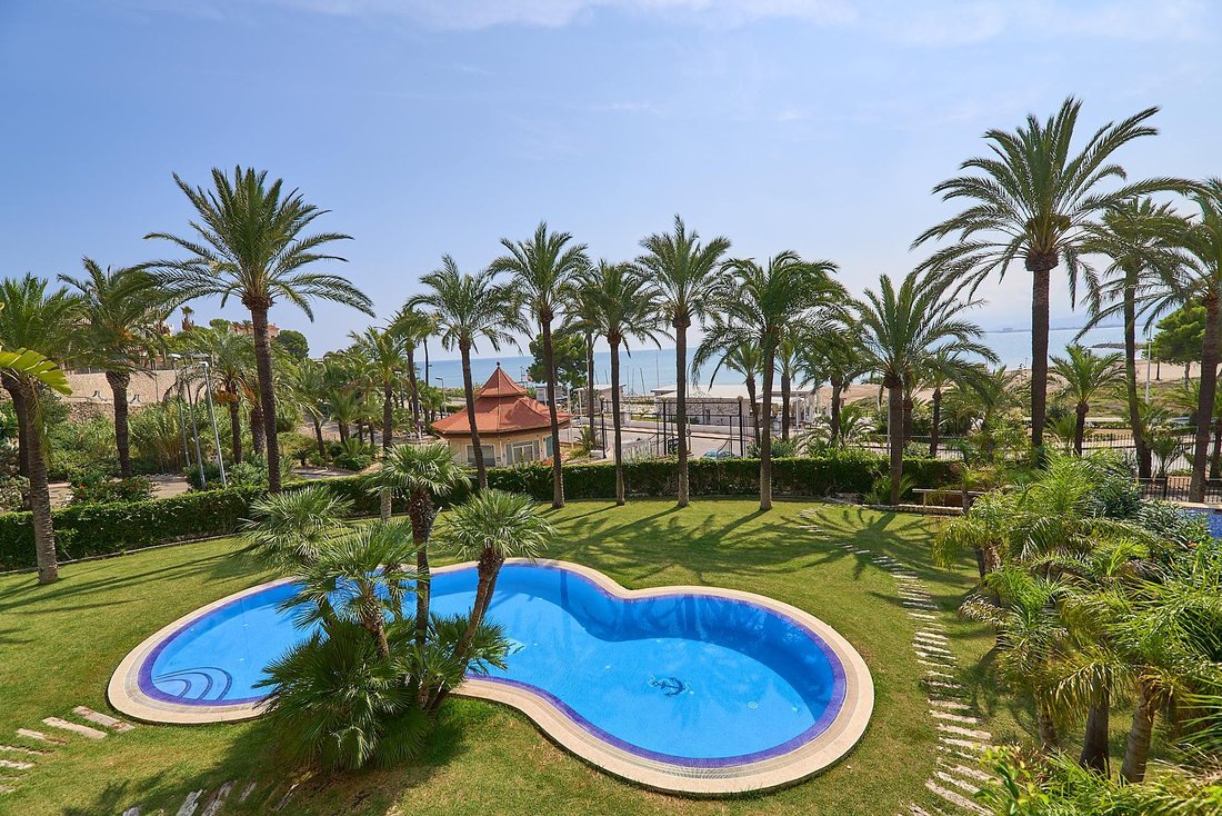 Villa in Cullera, Valencian Community, Spain 2 - 16987593