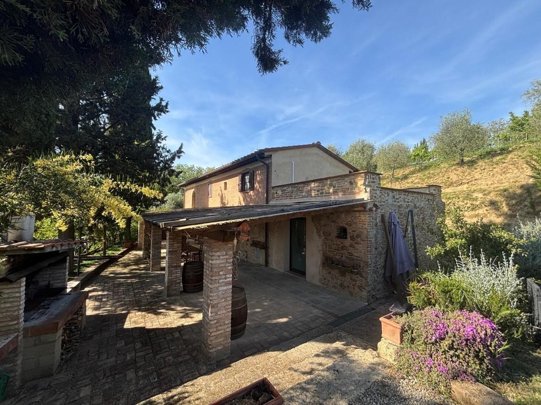 Villa in Palaia, Tuscany, Italy 3 - 17799158