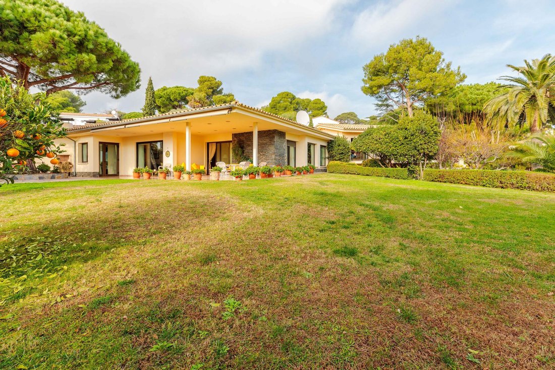 Villa in s'Agaro, Platja d'Aro, Catalonia 3 - 16989674
