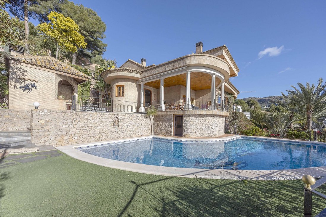 Villa in Los Monasterios, Valencian Community, Spain 5 - 17220327