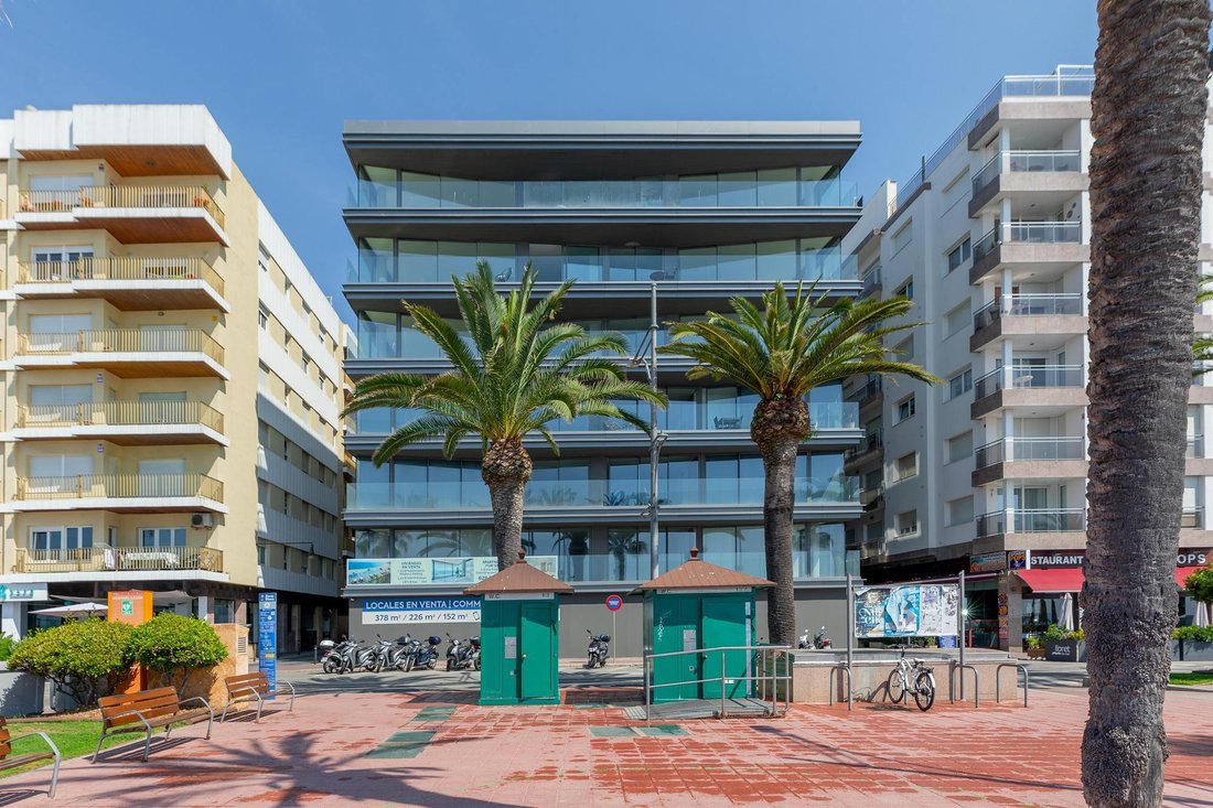 Apartment in Lloret de Mar, Catalonia, Spain 4 - 16988383
