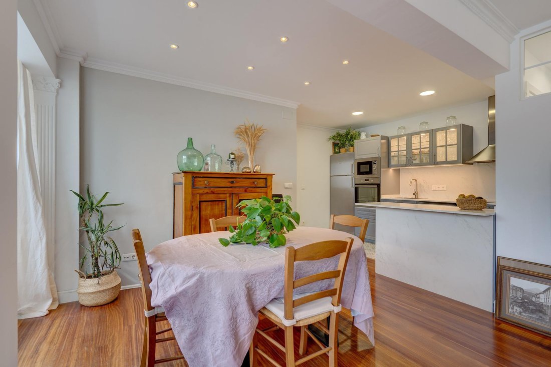 Apartment in Mendebaldea, Donostia-San Sebastian, Spain 3 - 17310442