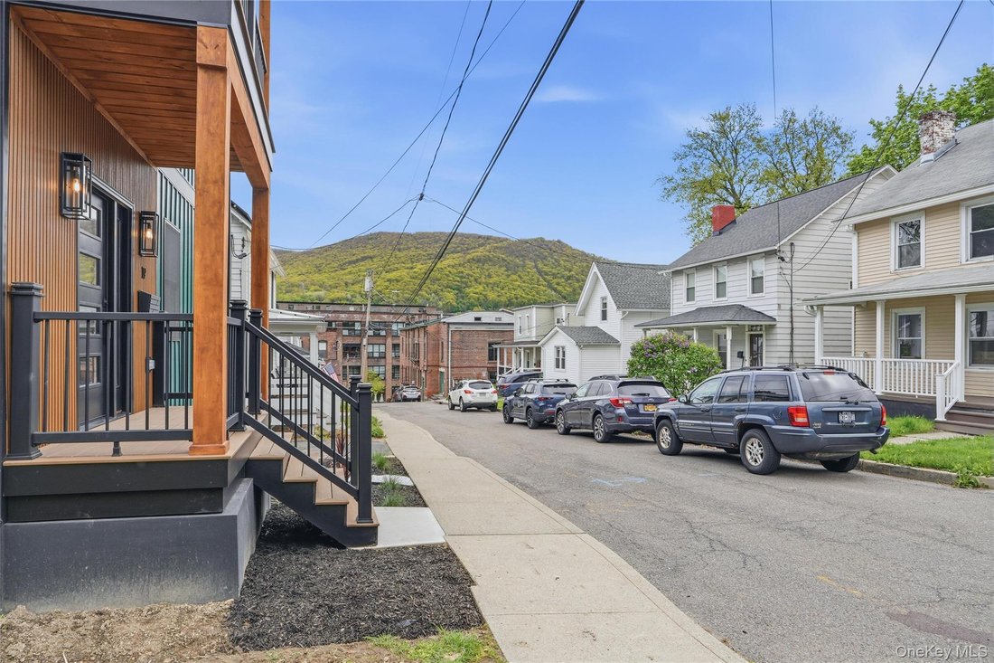 House in Beacon, New York, United States 4 - 17799509