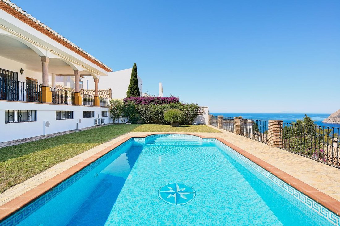 Villa à La Herradura, Almuñécar, Espagne 2 - 16989581