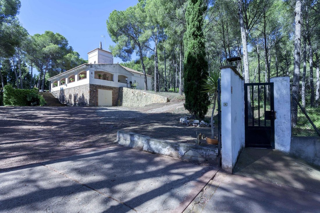 Villa in Naquera / Naquera, Valencian Community, Spain 4 - 16989271