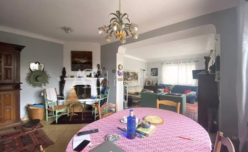 Apartment in Granettes-Jauberte-Sainte Anne, Aix-en-Provence, France 1
