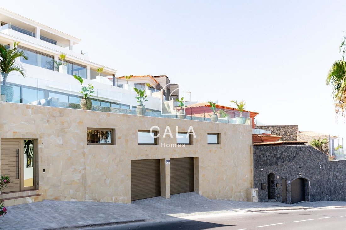 Villa in San Cristobal de La Laguna, Canary Islands, Spain 2 - 17795145