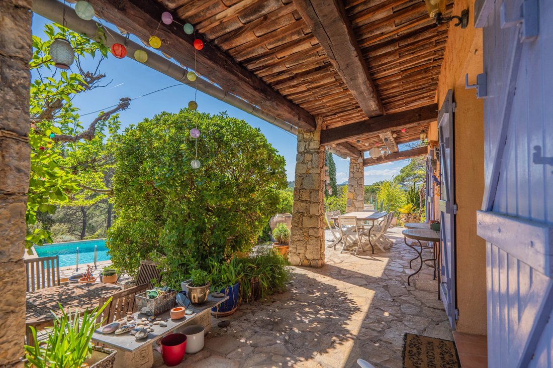 Villa in Ouest, Lorgues, France 1 - 17745171