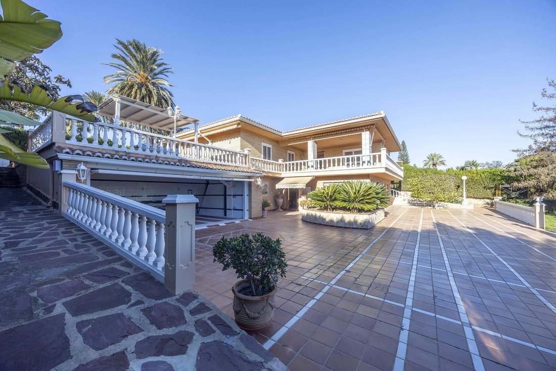 Villa in Picassent, Valencian Community, Spain 2 - 16988401