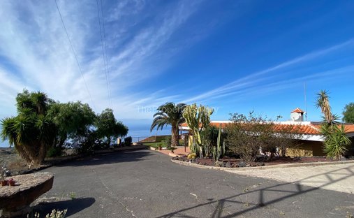 Chalet in Adeje, Canary Islands, Spain 1