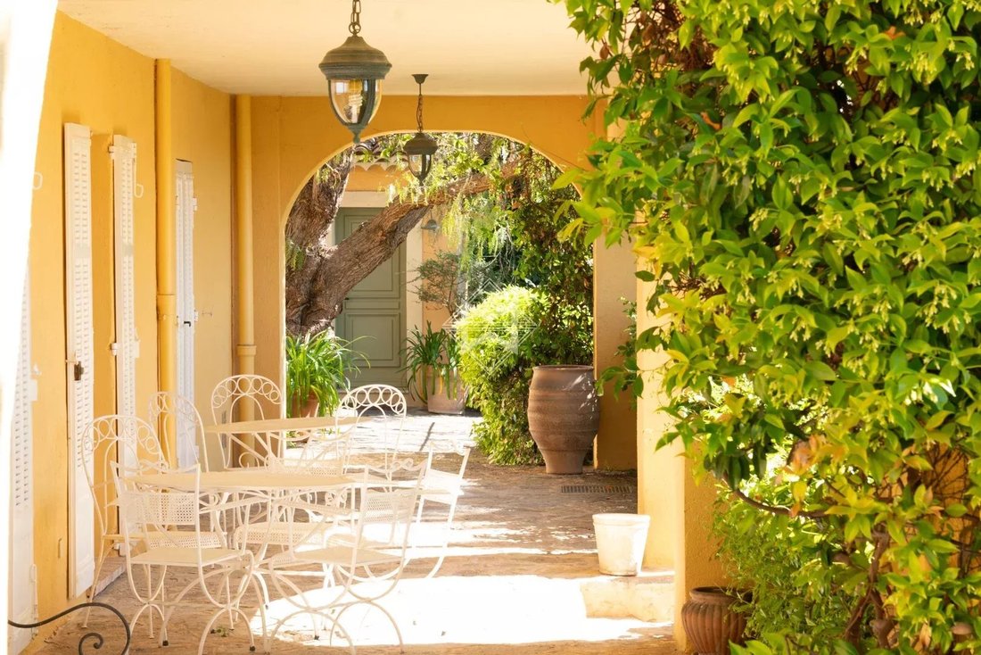 Villa in Mougins, Provence-Alpes-Côte d'Azur, France 5 - 14034217
