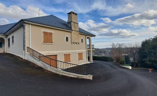 Villa a Objat, Nuova Aquitania, Francia 1