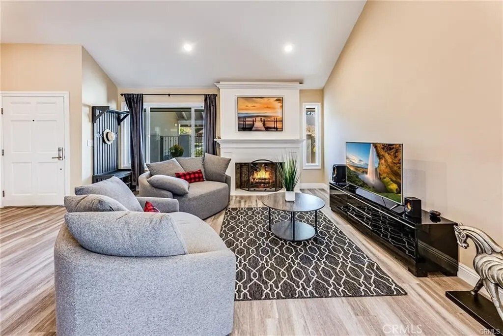 House in West Hills, California, United States 5 - 16942680