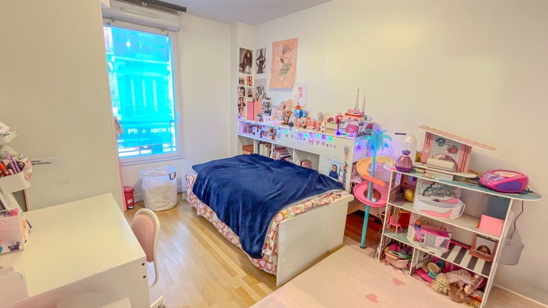 Apartment in Côte Saint Louis, Garches, France 3 - 17796825