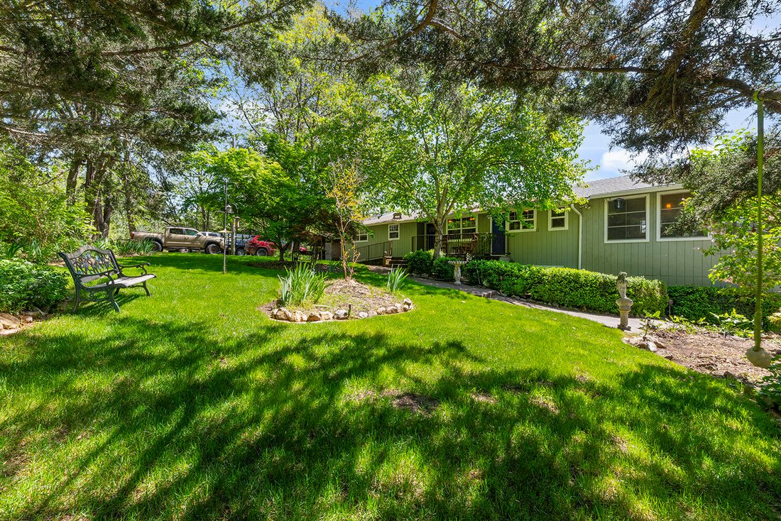 House in Grants Pass, Oregon, United States 2 - 17798532