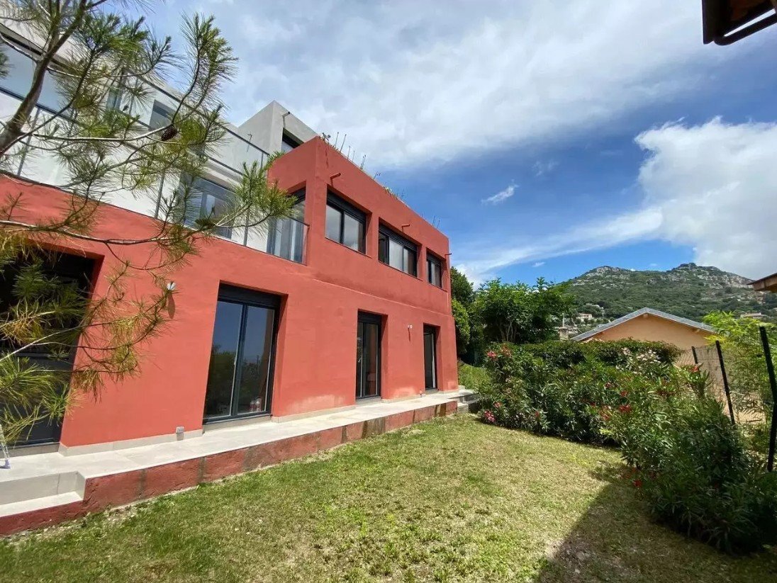 Villa in La Turbie, Provence-Alpes-Côte d'Azur, France 1 - 17796954