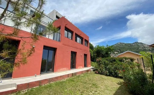 Villa in La Turbie, Provence-Alpes-Côte d'Azur, France 1