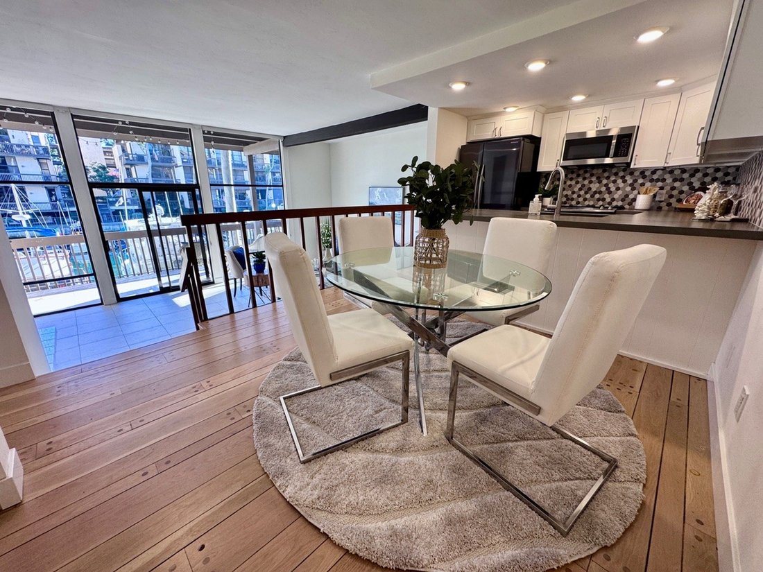 Condo in Signal Hill, California, United States 4 - 16969815