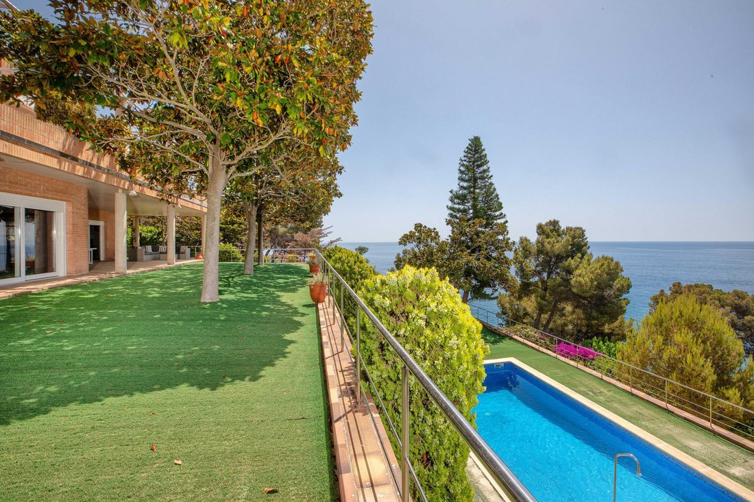 Villa in Blanes, Catalonia, Spain 1 - 16989001