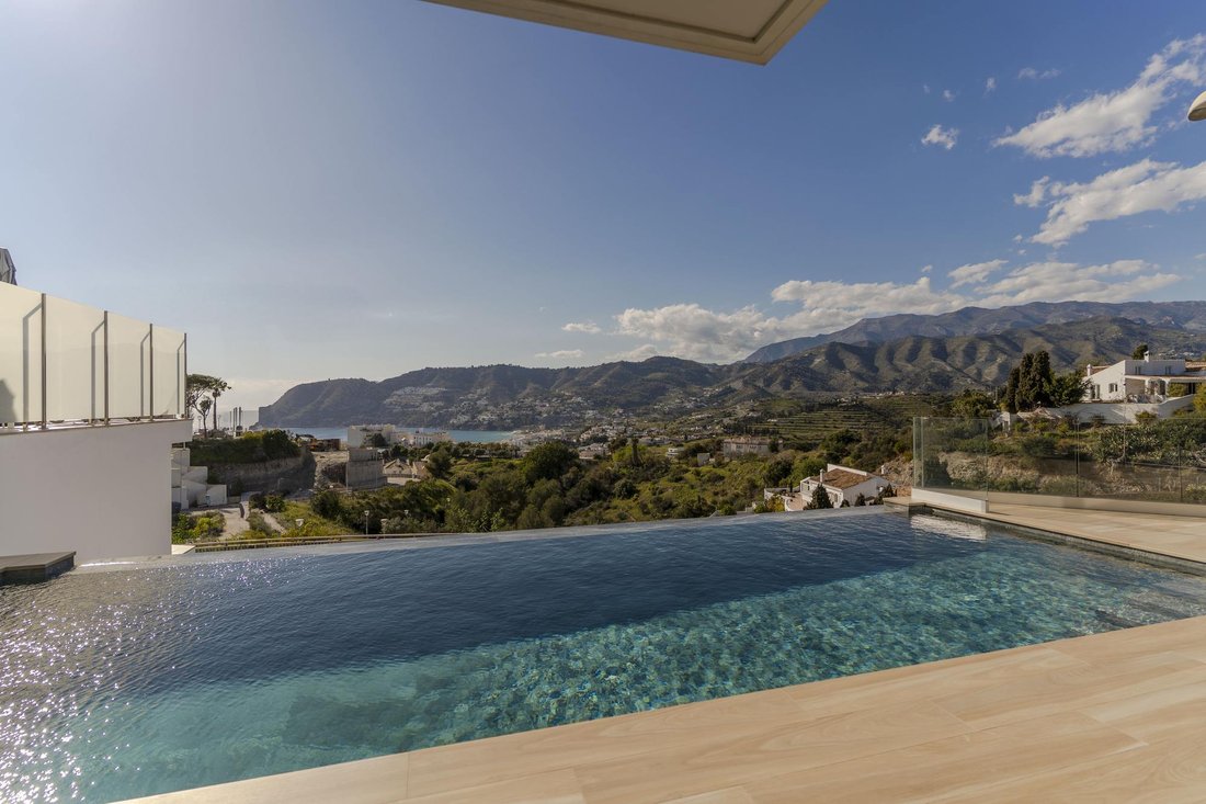 Villa in La Herradura, Almunecar, Spain 1 - 16989107