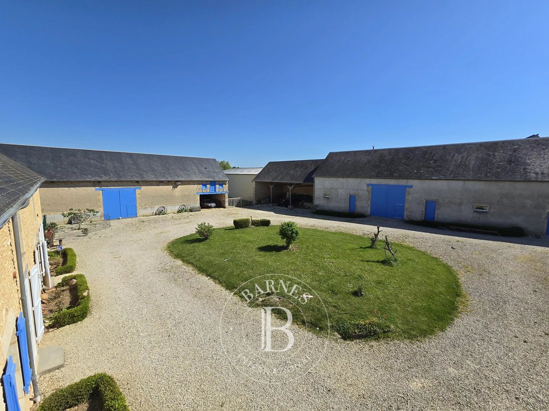Farm Ranch in Mauges-sur-Loire, Pays de la Loire, France 4 - 17797442