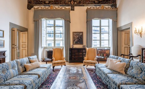 Apartment in Historic Center, Lucca, Tuscany 1