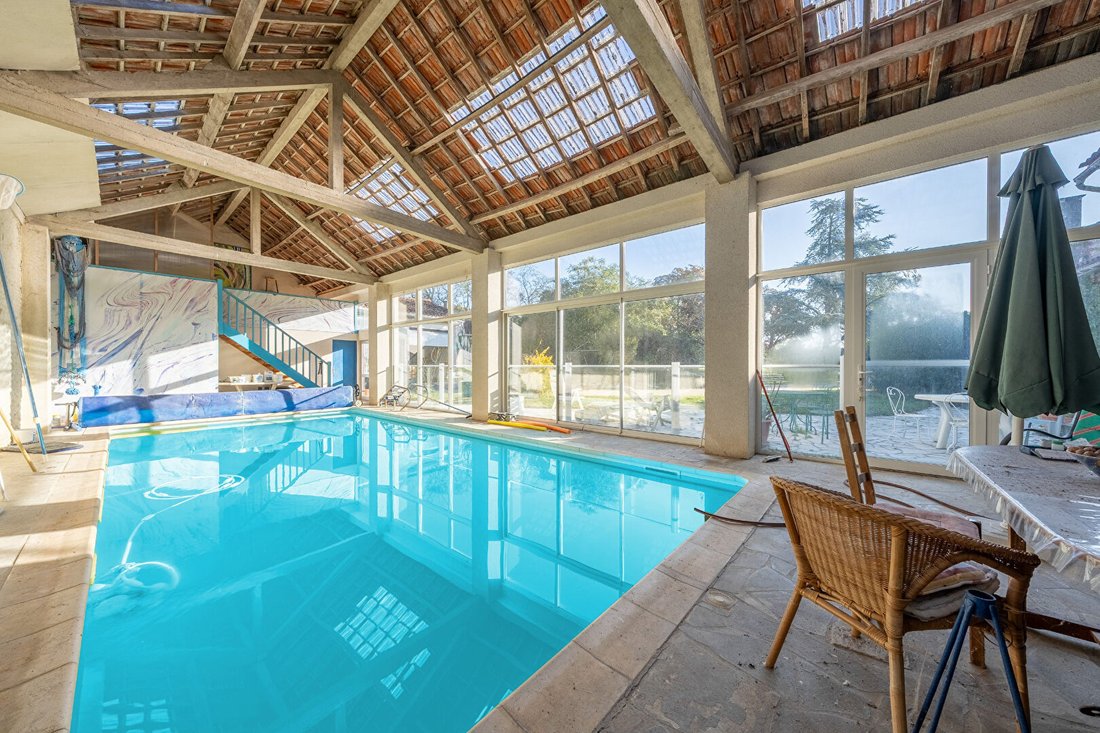 Villa in Saint-Mard, Nouvelle-Aquitaine, France 3 - 17796819