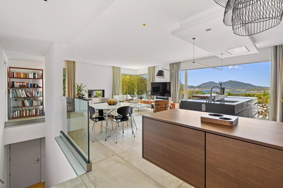 Villa in Pietrosella, Corsica, France 2 - 17797152