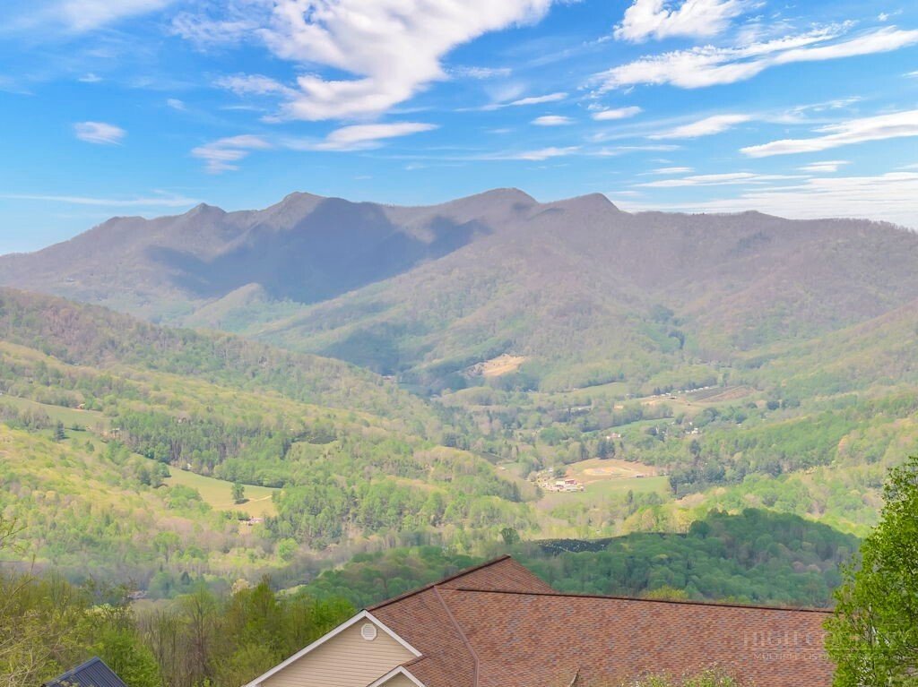 House in West Jefferson, North Carolina, United States 2 - 17795814
