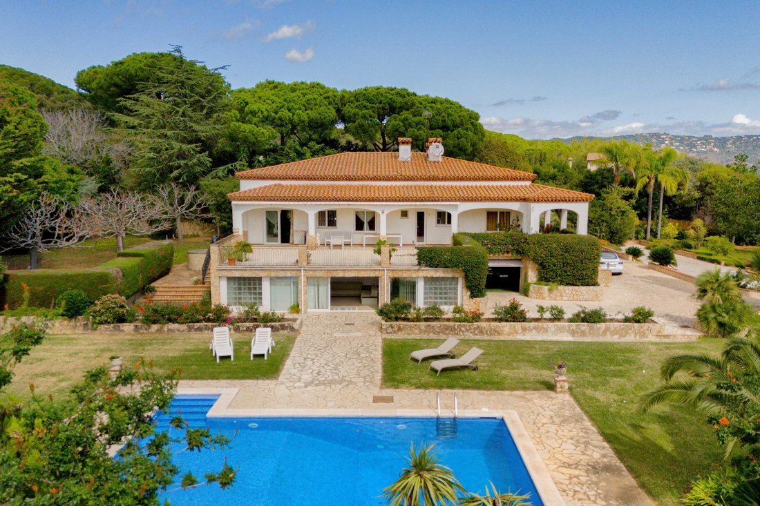 Villa in Sant Feliu de Guixols, Catalonia, Spain 2 - 16989726