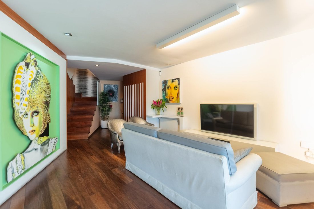 Apartment in Lordelo do Ouro e Massarelos, Porto District, Portugal 1 - 16987534