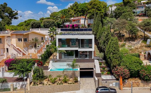 Villa en Lloret de Mar, Cataluña, España 1