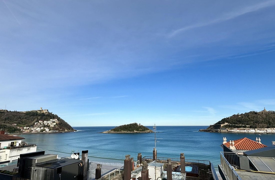 Villa in Centro, Donostia-San Sebastian, Spain 4 - 16988304