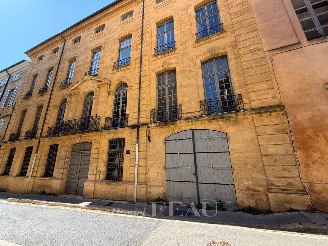Comtale-Cente-Cours Mirabeau, Aix-en-Provence, France 2 - 17797344