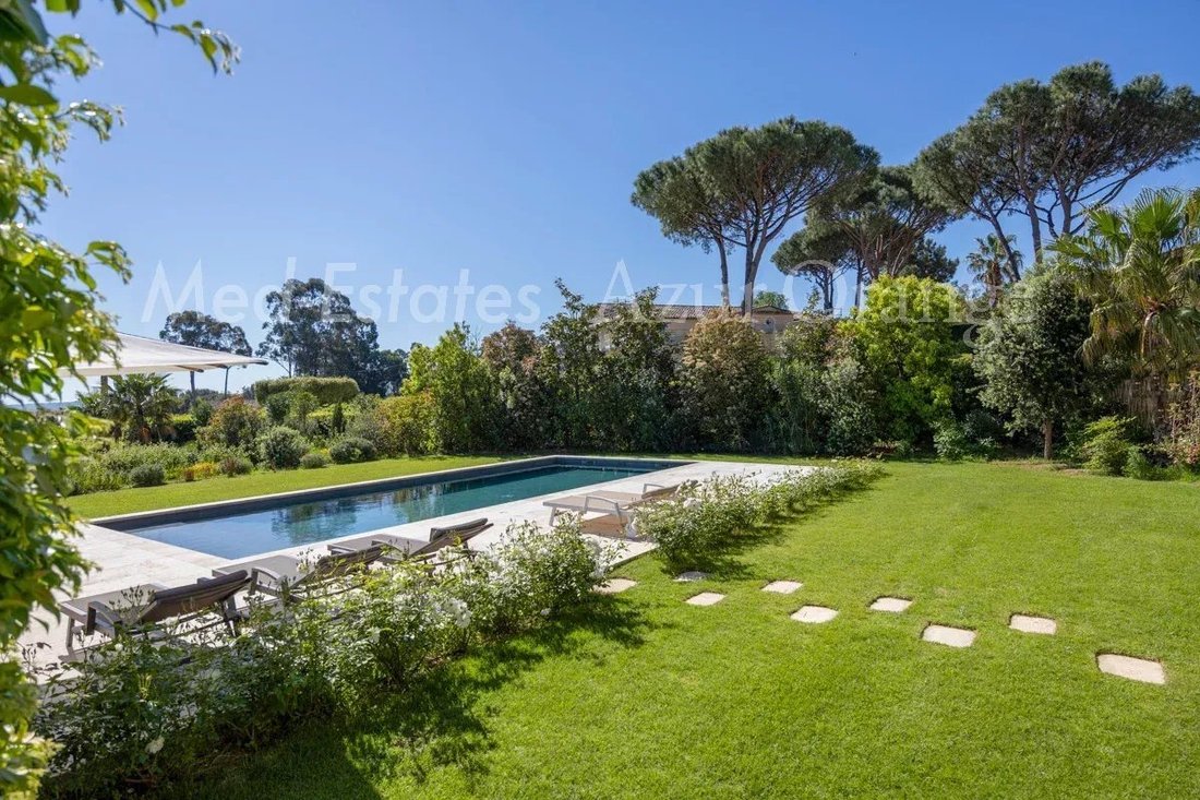 Villa in Grimaud, Provence-Alpes-Côte d'Azur, France 4 - 17796339