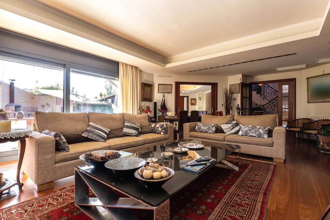 Villa in Sant Cugat del Valles, Catalonia, Spain 3 - 16987600